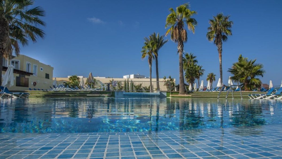Marinda Garden Aparthotel Калан-Бош Экстерьер фото