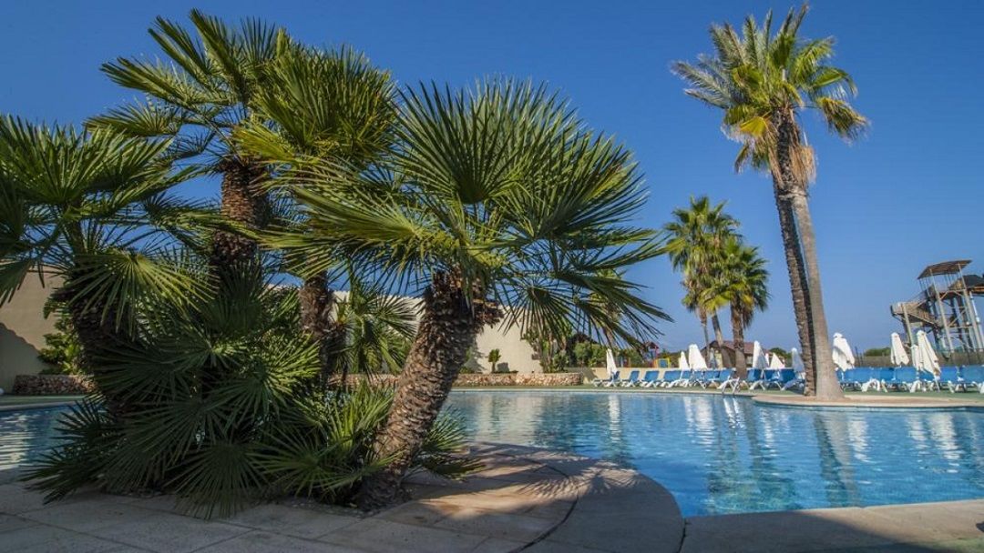 Marinda Garden Aparthotel Калан-Бош Экстерьер фото
